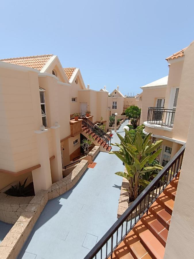 Sarah'S Apartment - Playa Fanabe Адехе Экстерьер фото