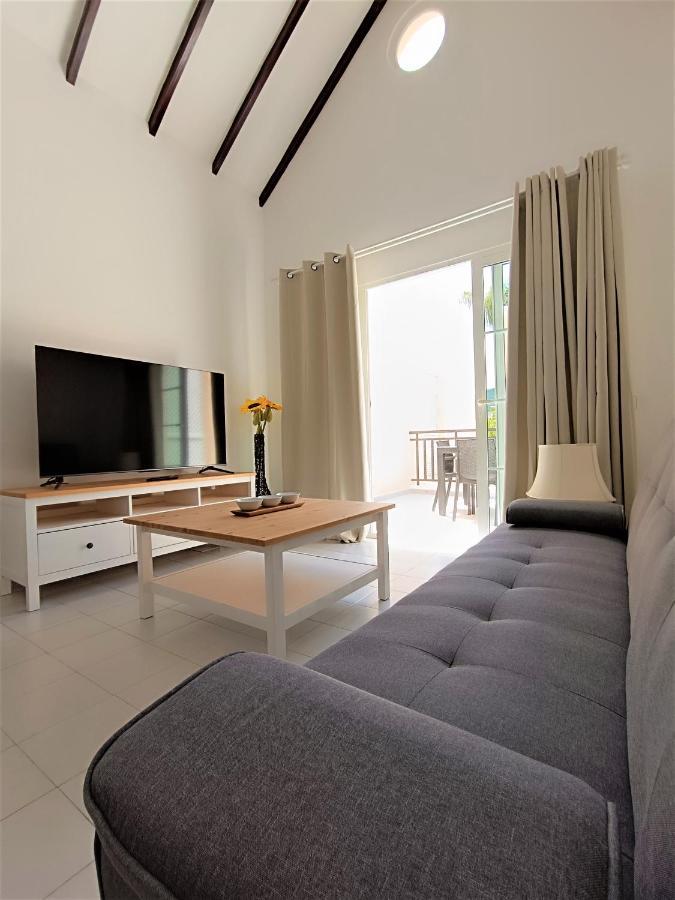 Sarah'S Apartment - Playa Fanabe Адехе Экстерьер фото