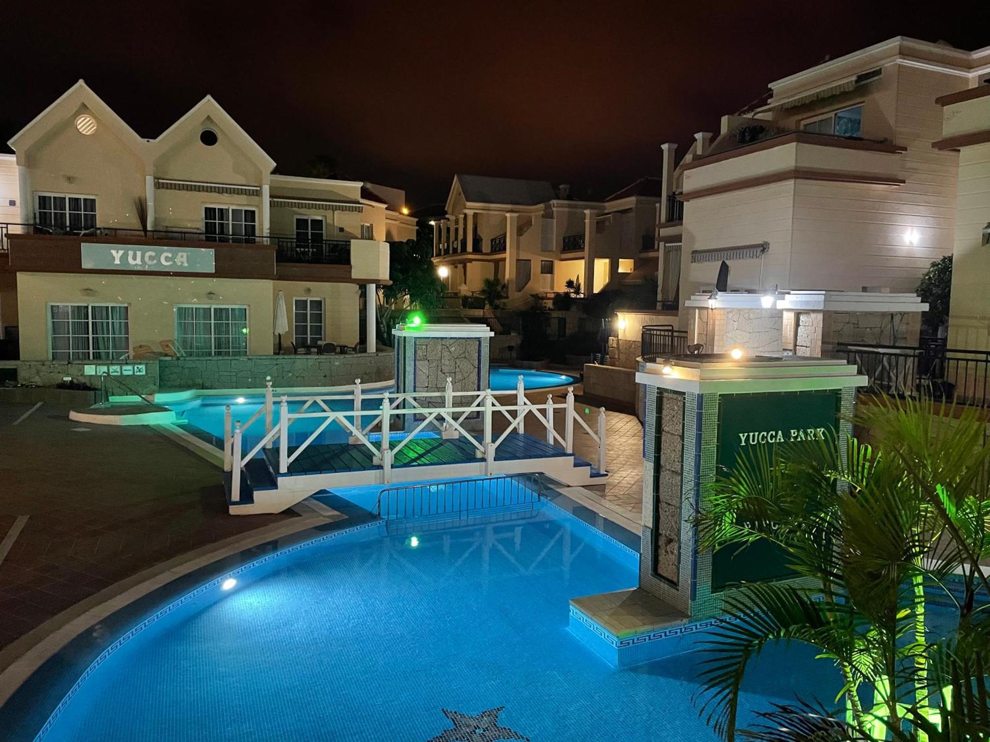 Sarah'S Apartment - Playa Fanabe Адехе Экстерьер фото