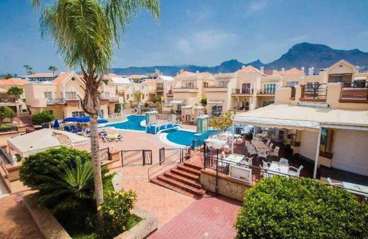 Sarah'S Apartment - Playa Fanabe Адехе Экстерьер фото